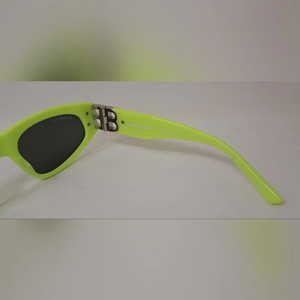 Balenciaga Sunglasses Yellow Gray BB Temples Oval Cat Eye BB0095S 53-19-135 XL